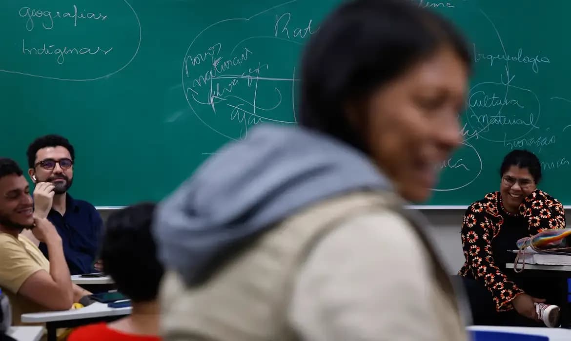 Prazo para aderir ao programa de renegociação de dívidas estudantis termina hoje (31)